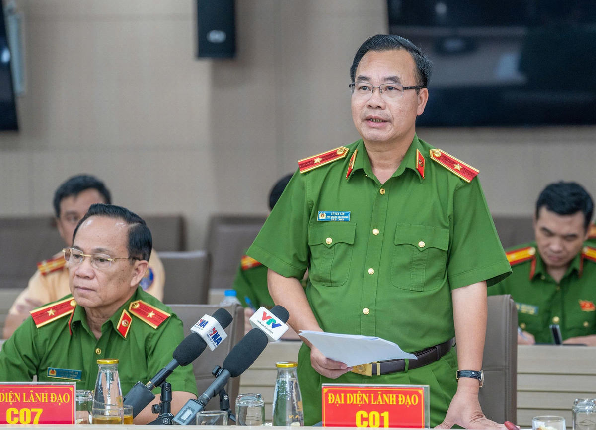 Đại diện C01 thông tin tại cuộc họp báo. Ảnh: Phạm Nam.