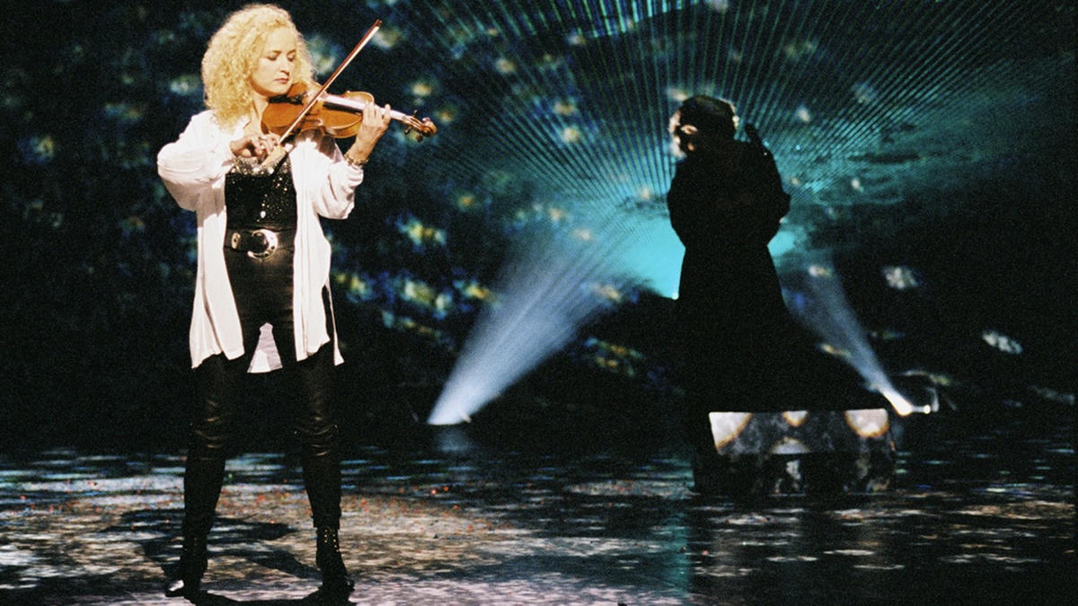 Âm nhạc của Secret Garden có sự tổng hòa giữa kỹ thuật và tổ chức tư duy cổ điển.