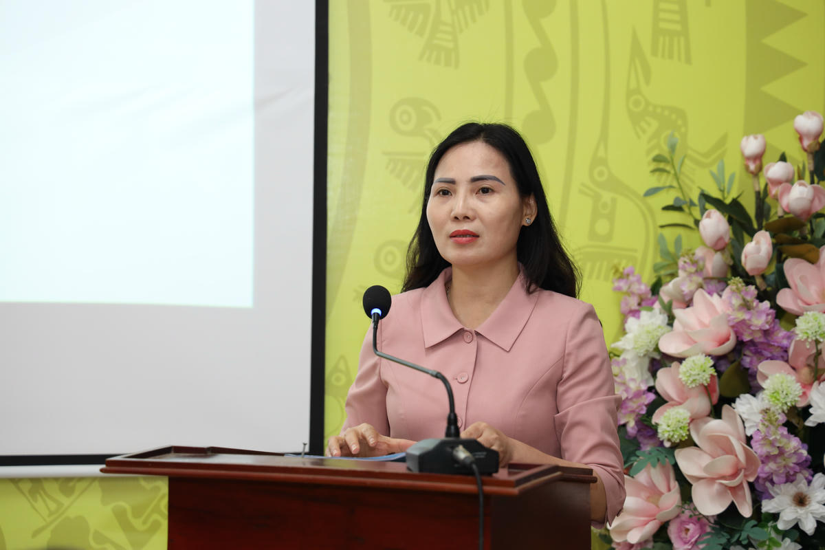 Bà Âu Thị Mai – Phó Chủ tịch Ủy ban MTTQ Việt Nam tỉnh Tuyên Quang, Chủ tịch Hội Liên hiệp Phụ nữ tỉnh phát biểu tại buổi trao hỗ trợ.&nbsp;Ảnh: Xuân Trường. 