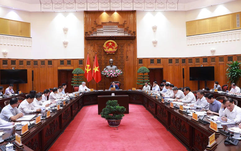 Thủ tướng Chính phủ Phạm Minh Chính chủ trì họp Ban Chỉ đạo của Chính phủ về tổng kết Nghị quyết số 18-NQ/TW về sắp xếp đơn vị sự nghiệp công lập thuộc các bộ, ngành, địa phương - Ảnh: VGP/Nhật Bắc