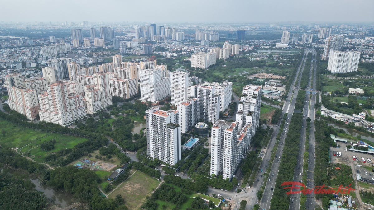 Tại nhiều dự án căn hộ dù đã bàn giao nhiều năm trên địa bàn TP Hồ Chí Minh, nhưng đang còn tồn tại nhiều vướng mắc. Ảnh: Hồng Phúc.&nbsp;