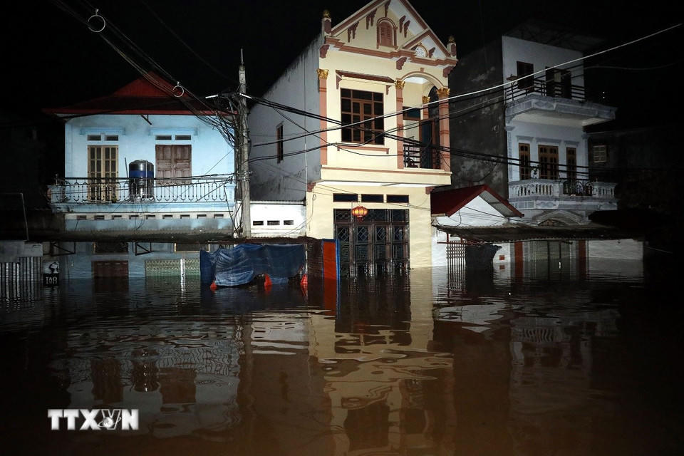 Nước lũ ngập sâu tại xã Thất Khê, tỉnh Lạng Sơn. (Ảnh: Văn Đạt/TTXVN)