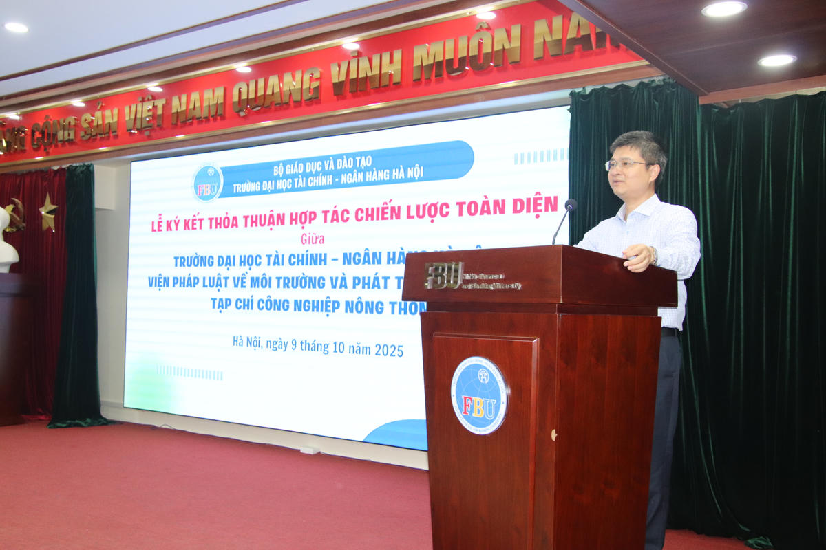 Ông Tô Hồng Nam phát biểu tại lễ ký kết.