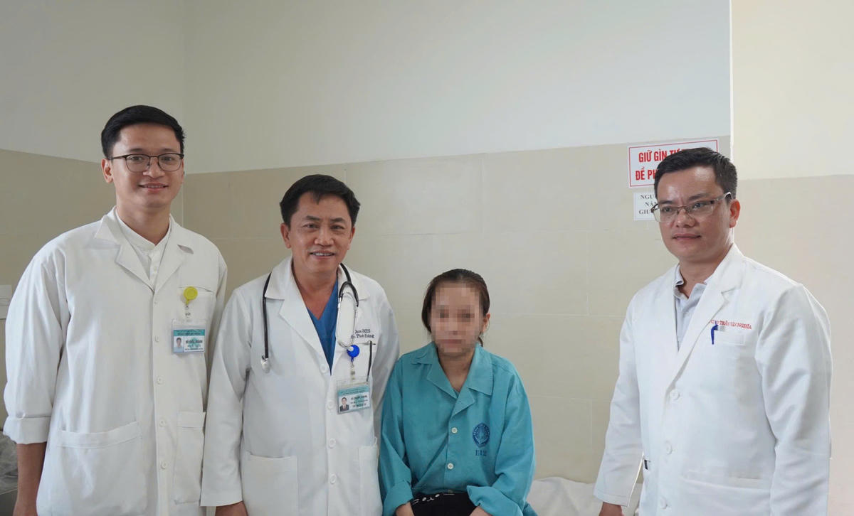 Nữ sinh được xuất viện, tình trạng sức khỏe hồi phục. Ảnh: Nguyễn Tú.