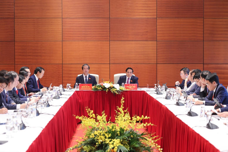 Quang cảnh tổ thảo luận số 1. Ảnh: Nhật Bắc.