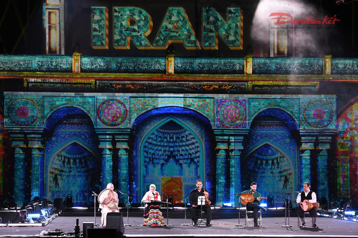 Khép lại Lễ hội Văn hóa Thế giới rực rỡ sắc màu tại Hà Nội