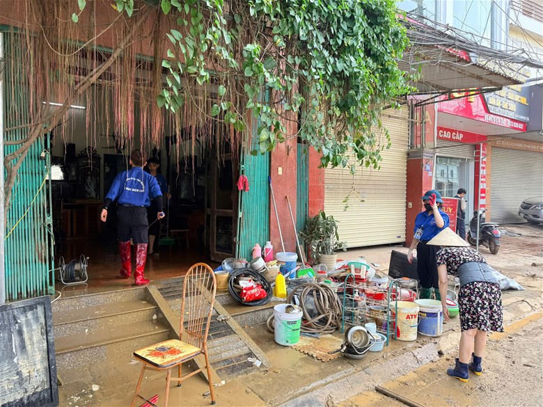 Trường Đại học Điện lực chung tay khắc phục hậu quả thiên tai