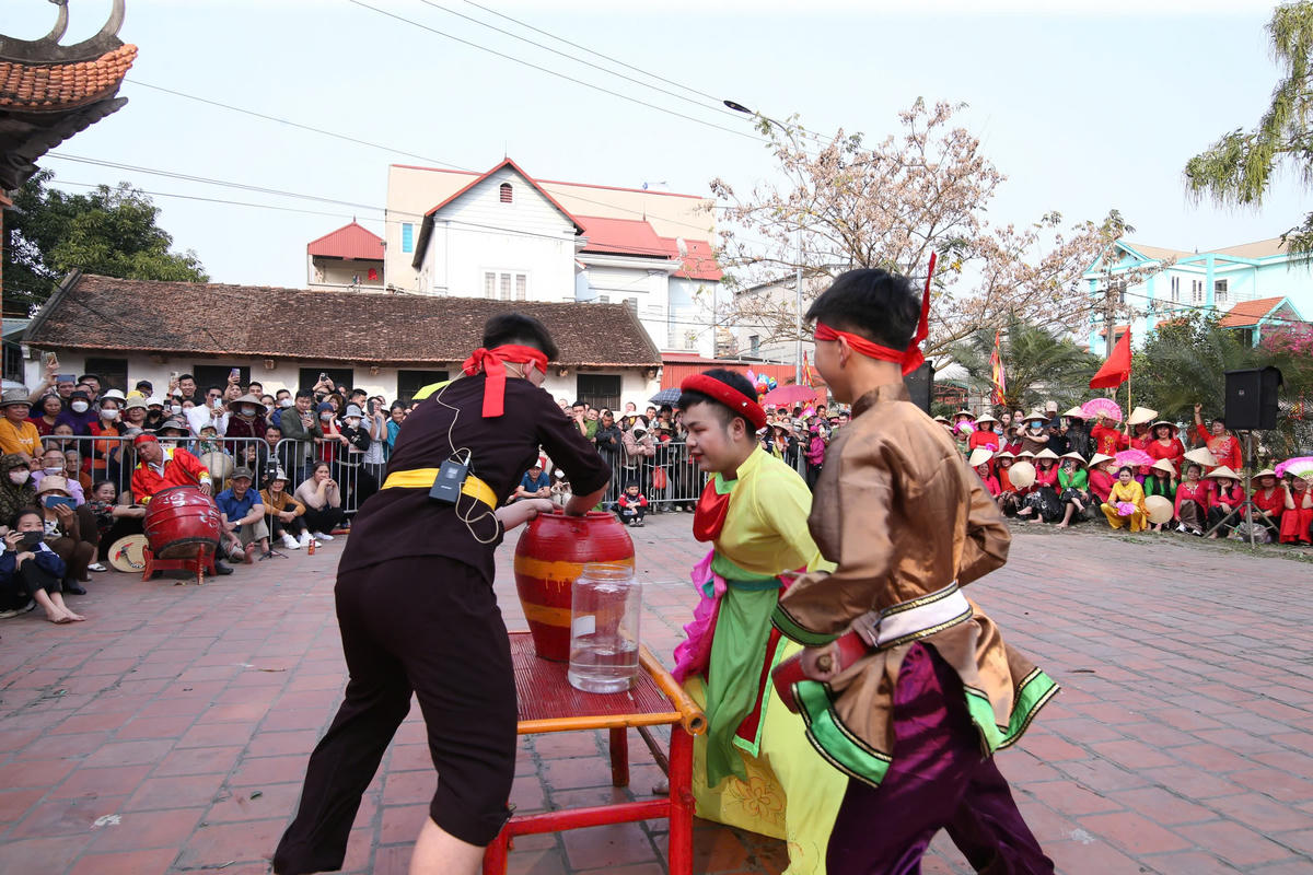 Các lễ hội là một phần đặc sắc của văn hóa Hà Nội