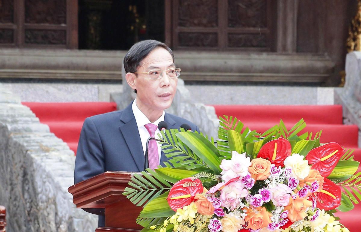 Ông Đầu Thanh Tùng, Phó Chủ tịch UBND tỉnh Thanh Hóa phát biểu khai mạc lễ hội.