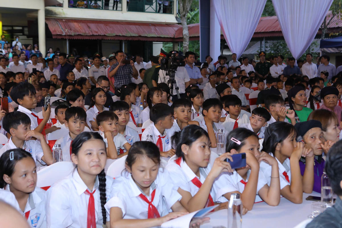 Việc xây dựng các trường học vùng biên giúp học sinh vùng phên dậu ở Thanh Hóa có điều kiện học tập tốt hơn. Ảnh: Minh Hiếu.