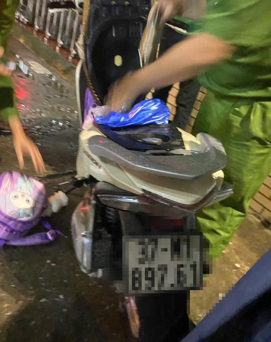 Nghệ An: Nghi vấn cha ôm 2 con nhảy cầu tự tử Nghệ An: Nghi vấn cha ôm 2 con nhảy cầu tự tử