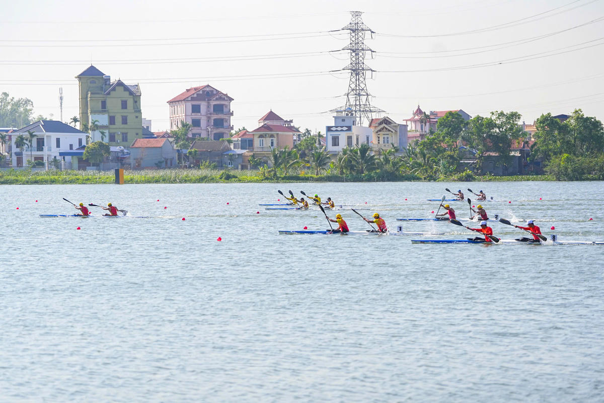 Giải Đua thuyền Rowing và Canoeing Vô địch Quốc gia năm 2024 được tổ chức tại Hải Phòng. Ảnh: ĐT.&nbsp;