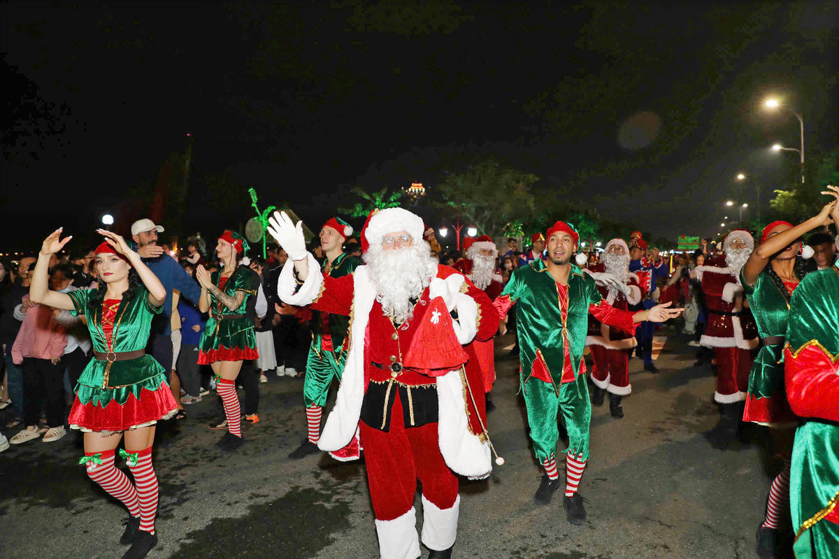 Lễ hội Đón Giáng sinh - Chào năm mới năm 2024 tiếp tục được tổ chức trong năm 2025 với quy mô mở rộng ở nhiều nơi trên địa bàn TP Đà Nẵng mới. Ảnh: Nguyễn Tú.