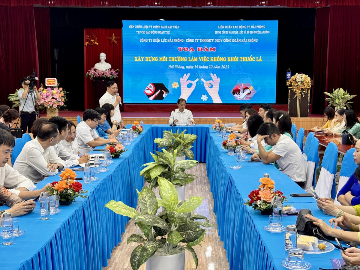 Toàn cảnh tọa đàm.