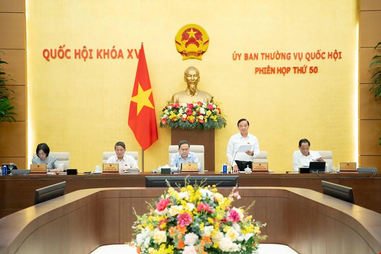 Toàn cảnh phiên họp (Ảnh: Phạm Thắng)