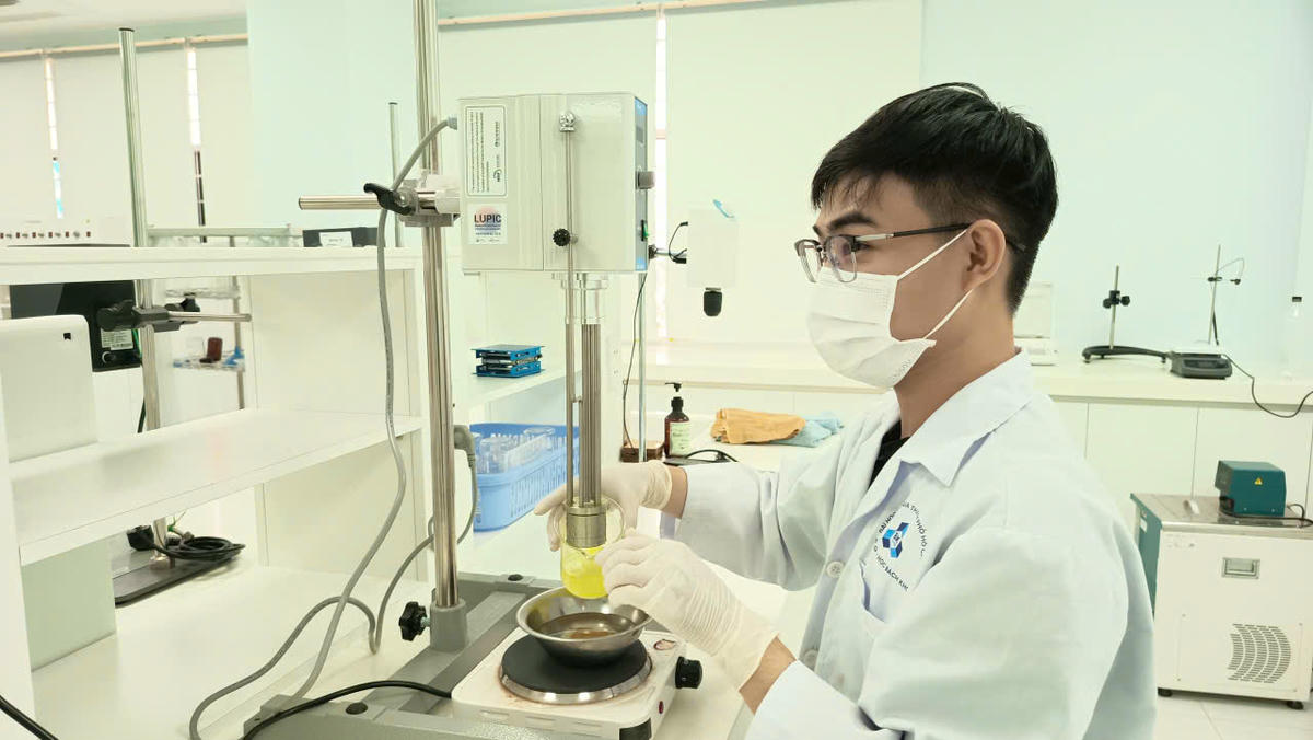  Nhiều trường đại học đã có những thay đổi trong đào tạo nhân lực chất lượng cao, nhân lực xanh cho thị trường lao động. 	
