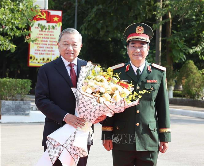 Tổng Bí thư Tô Lâm tới dự Lễ kỷ niệm 80 năm Ngày truyền thống lực lượng vũ trang Quân khu 1. Ảnh: Thống Nhất/TTXVN