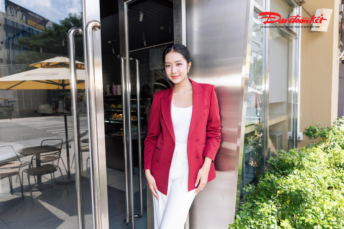 Hoa hậu Việt Nam Hà Trúc Linh hiện đang là sinh viên khoa Marketing tại trường Đại học Tài chính - Marketing. Cô đăng quang Hoa hậu Việt Nam 2025.