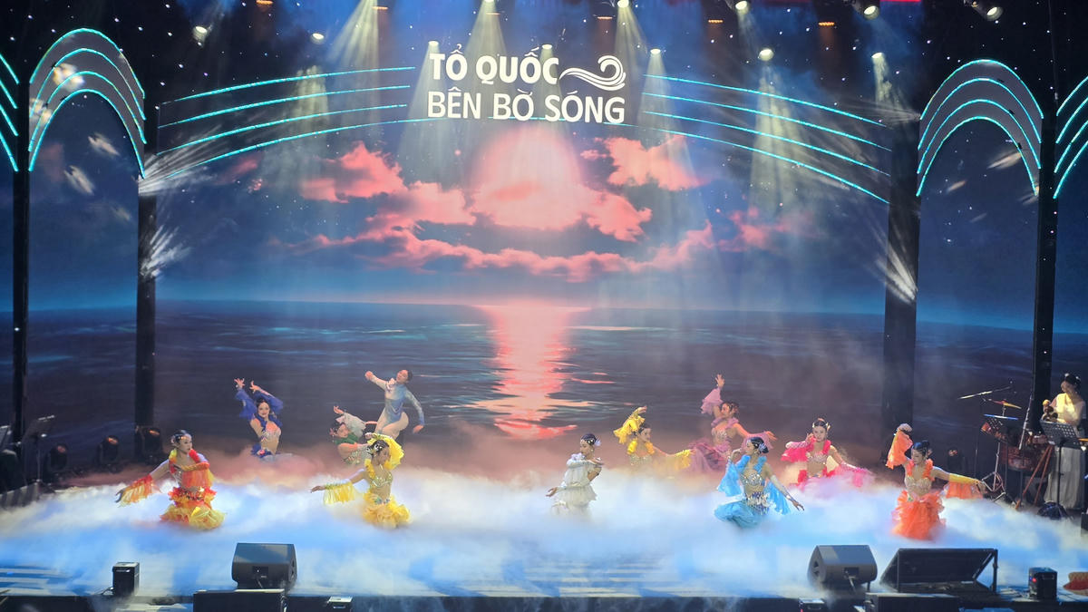 Trao giải Cuộc thi và Triển lãm ảnh nghệ thuật cấp Quốc gia "Tổ quốc bên bờ sóng" lần thứ III năm 2025