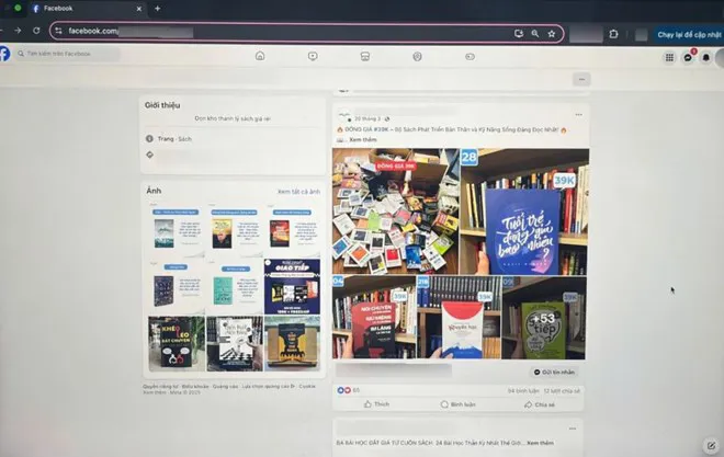 Nhiều hội nhóm bán sách giá rẻ chỉ bằng 1/3 giá gốc. 	Ảnh: Huyền Chi
