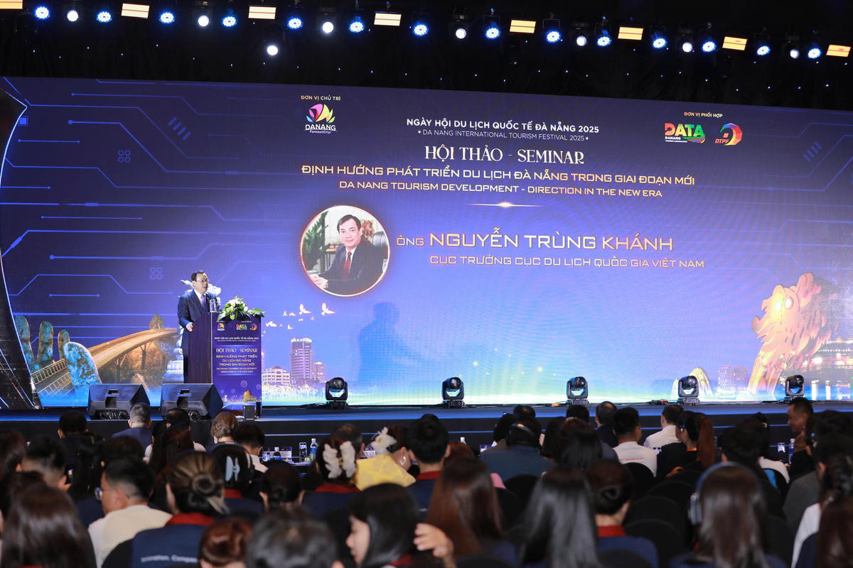 Ông Nguyễn Trùng Khánh, Cục trưởng Cục Du lịch quốc gia Việt Nam cho rằng, Đà Nẵng mới cần định vị thương hiệu trở thành trung tâm du lịch quốc tế hàng đầu khu vực, là thành phố nghỉ dưỡng biển, lễ hội, sự kiện, sáng tạo... chất lượng cao ở Đông Nam Á. Ảnh: Nguyễn Tú.