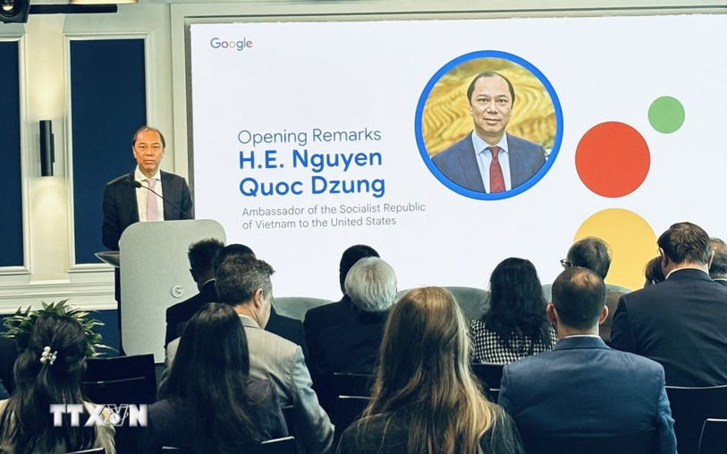 Đại sứ Việt Nam tại Mỹ Nguyễn Quốc Dũng phát biểu tại diễn đàn. (Ảnh: TTXVN phát).