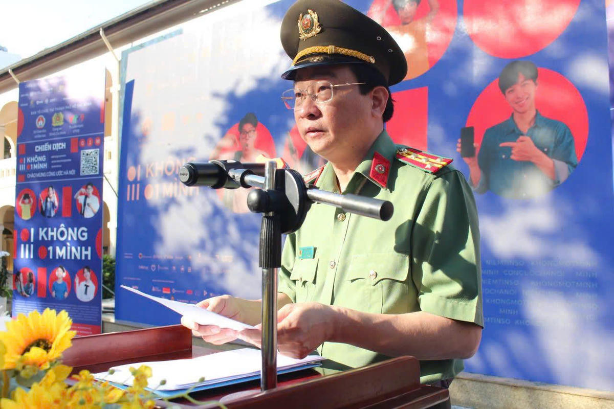 Đại tá Bùi Thanh Trực - Phó Giám đốc Công an TP Hồ Chí Minh phát biểu tại lễ phát động. Ảnh: L.Phú.