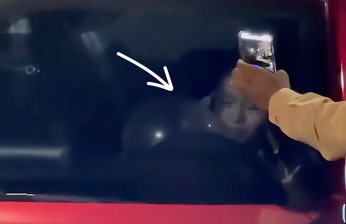 Lực lượng CSGT, Công an TP Đà Nẵng đón phương tiện xe ô tô BKS: 92A -563.07. Ảnh: Công an cung cấp.