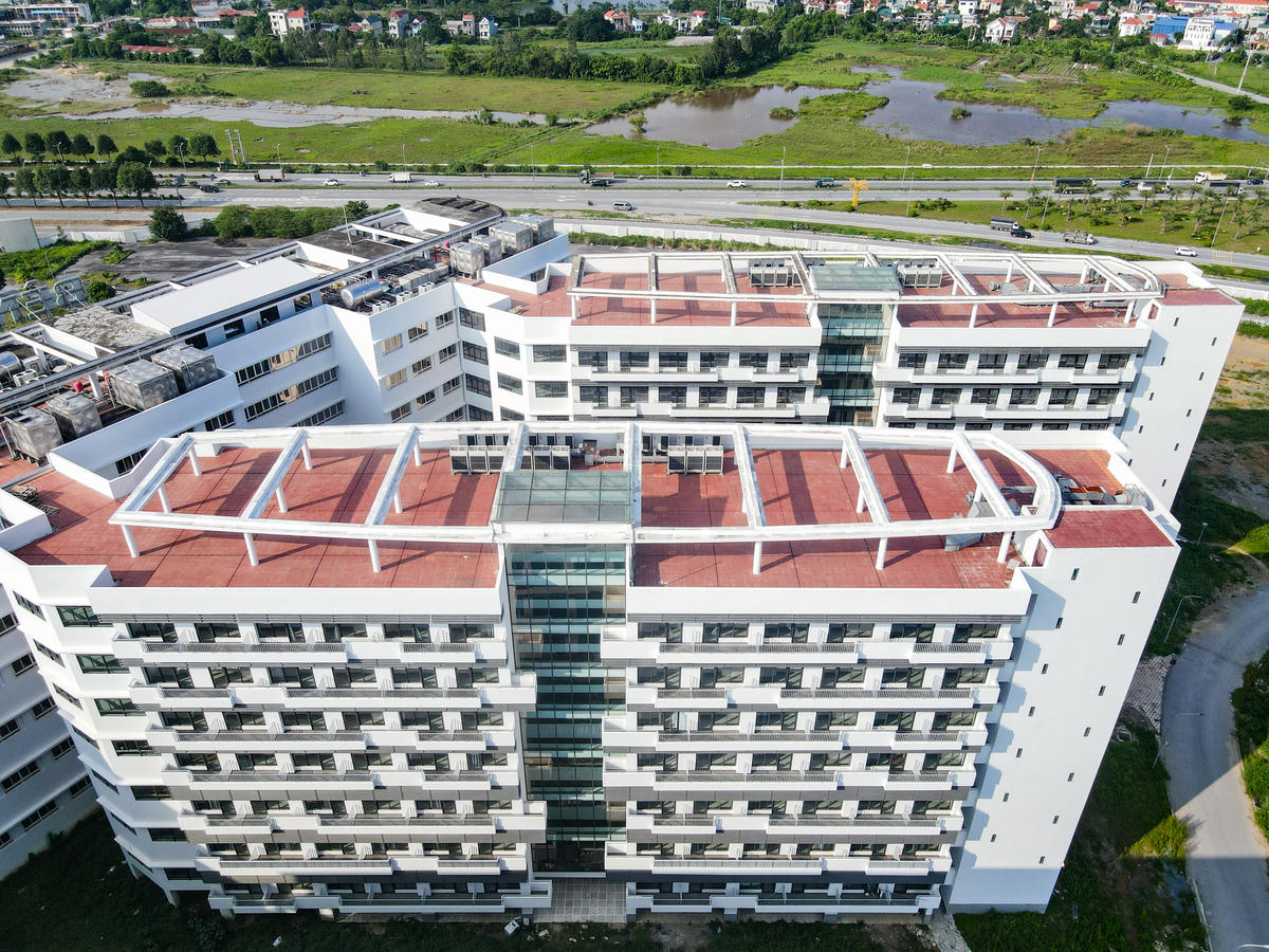 Để hoàn thành dự án đúng tiến độ đã đề ra, Phó Thủ tướng Lê Thành Long yêu cầu các bộ, ngành liên quan phối hợp chặt chẽ, thực hiện đúng tinh thần '6 rõ: rõ người, rõ việc, rõ trách nhiệm, rõ thời gian, rõ kết quả, rõ thẩm quyền' để đảm bảo tiến độ. Ảnh: Đình Minh