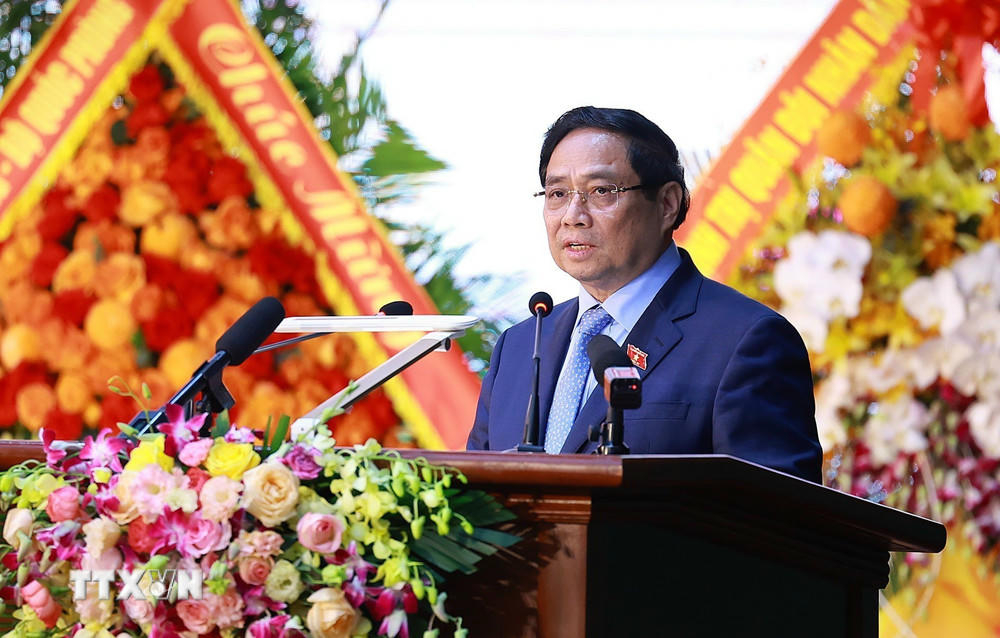 Thủ tướng Phạm Minh Chính phát biểu tại Lễ kỷ niệm 62 năm Ngày truyền thống Quân chủng Phòng không-Không quân. (Ảnh: Dương Giang/TTXVN)