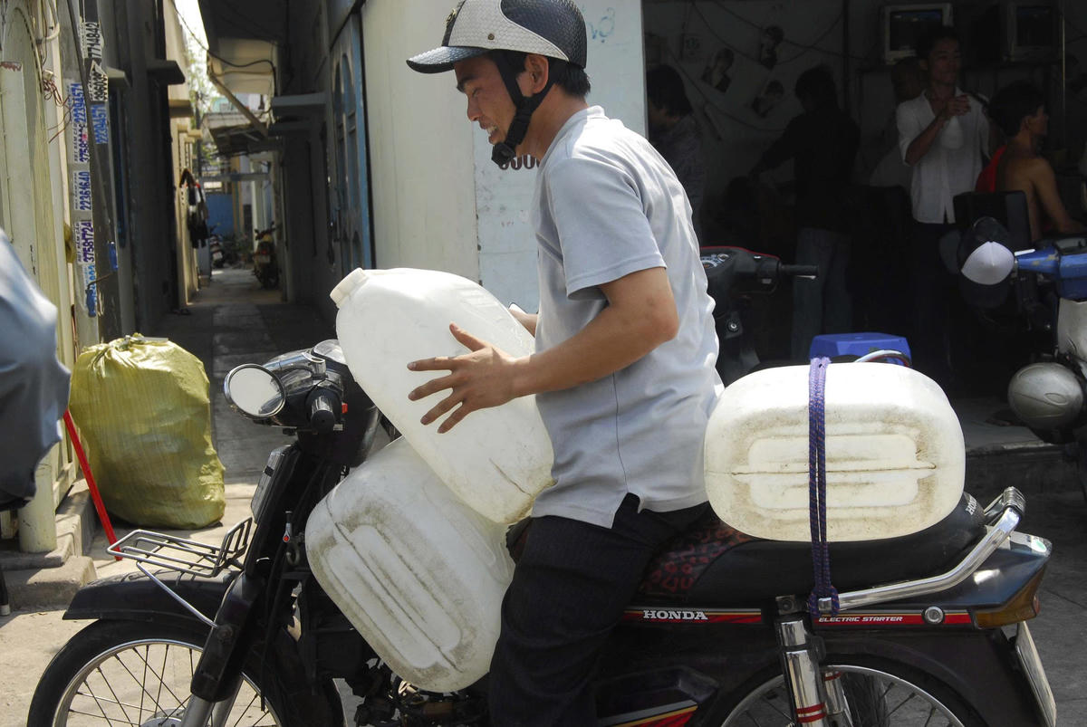 Giải bài toán nước sạch cho nông thôn
