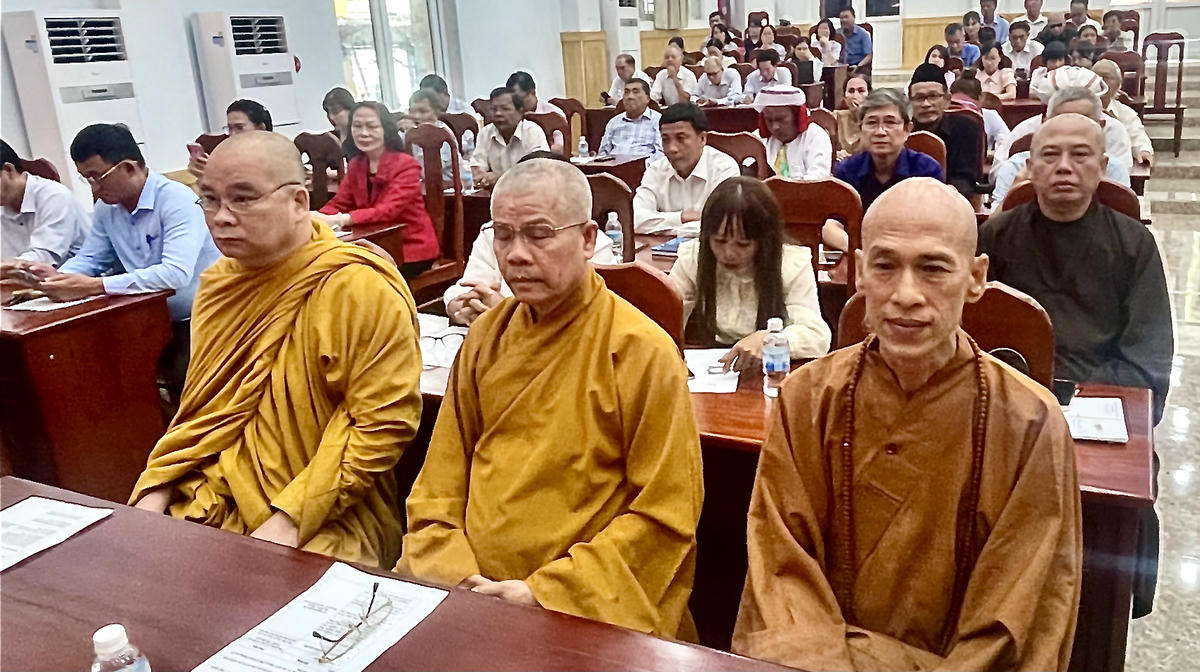 Các đại biểu tham dự hội nghị. (ảnh Thùy Trang)