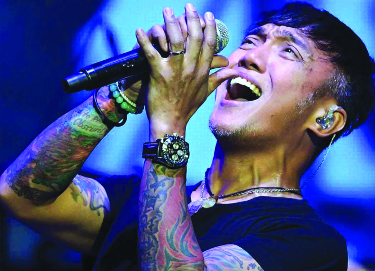 Arnel đã chứng minh anh không phải là bản sao của ai đó.