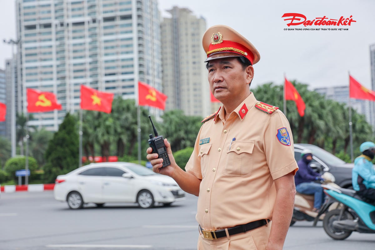 Trực tiếp chỉ huy lực lượng CSGT, Đại tá Trần Đình Nghĩa, Trưởng phòng CSGT (Công an Hà Nội) cho biết, đây là sự kiện quốc tế mang tính toàn cầu, lần đầu tiên được Liên hợp quốc lựa chọn tổ chức ở Việt Nam, khẳng định vai trò, uy tín và vị thế ngày càng cao của nước ta trên trường quốc tế.