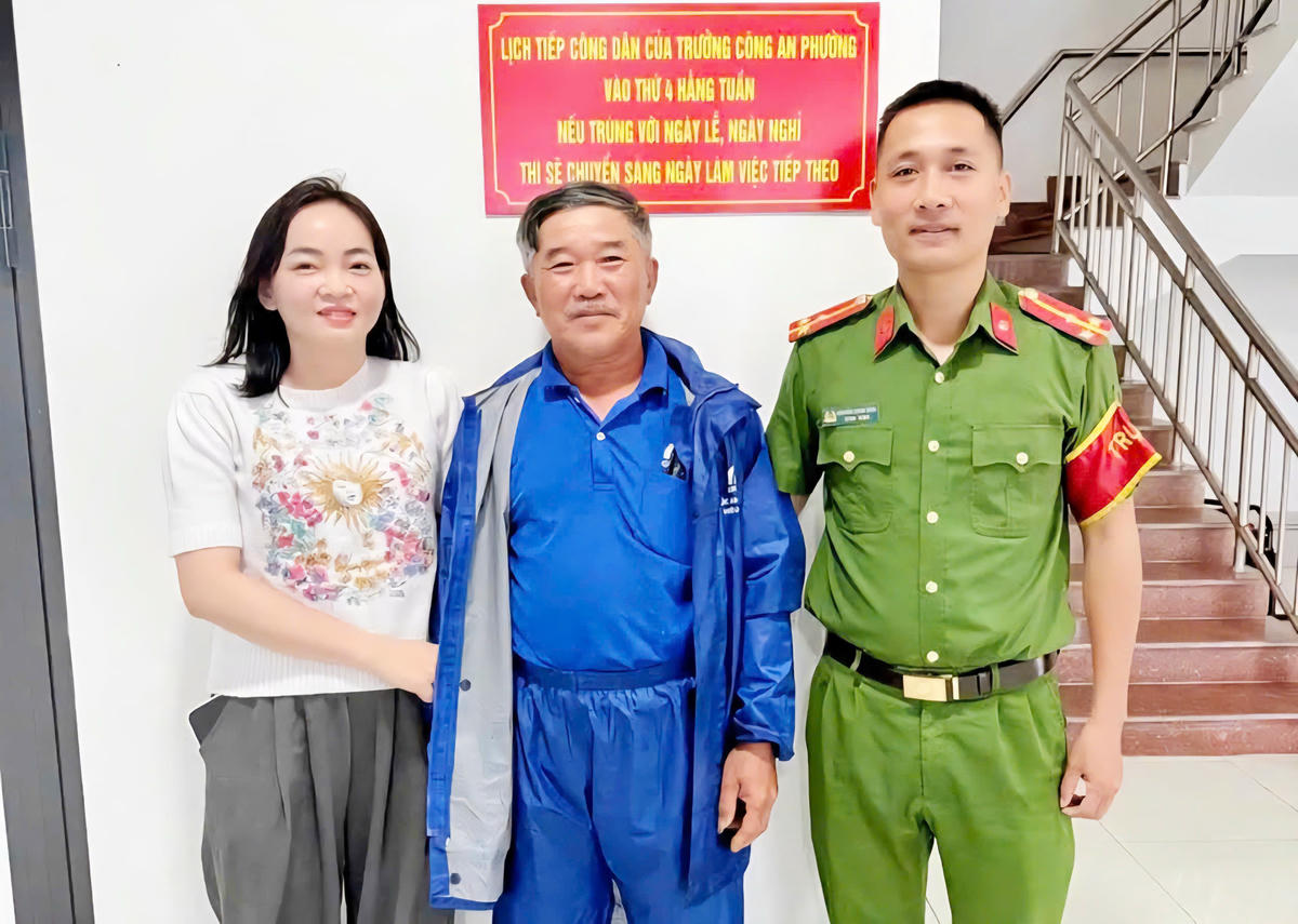 Quảng Trị: Người đàn ông báo công an để trả lại 220 triệu đồng  Quảng Trị: Người đàn ông báo công an để trả lại 220 triệu đồng