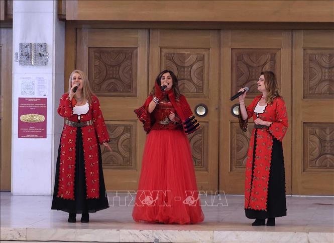 Biểu diễn nghệ thuật của Bulgaria. Ảnh: Thống Nhất/TTXVN