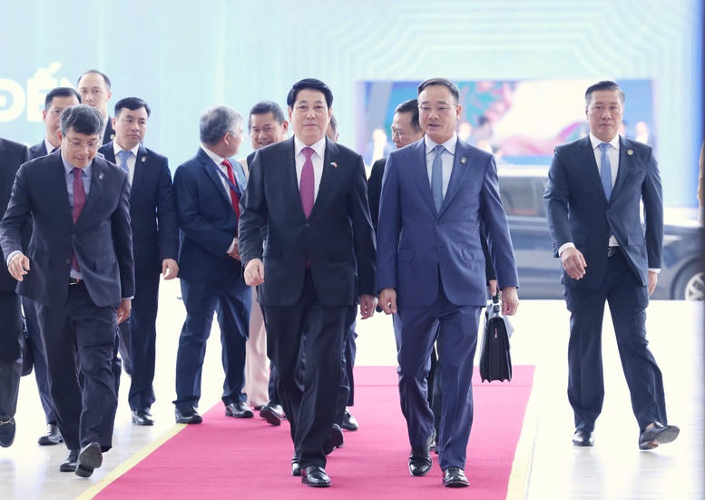 Chủ tịch nước Lương Cường đến dự Lễ mở ký Công ước Hà Nội - Ảnh VGP/Nhật Bắc.