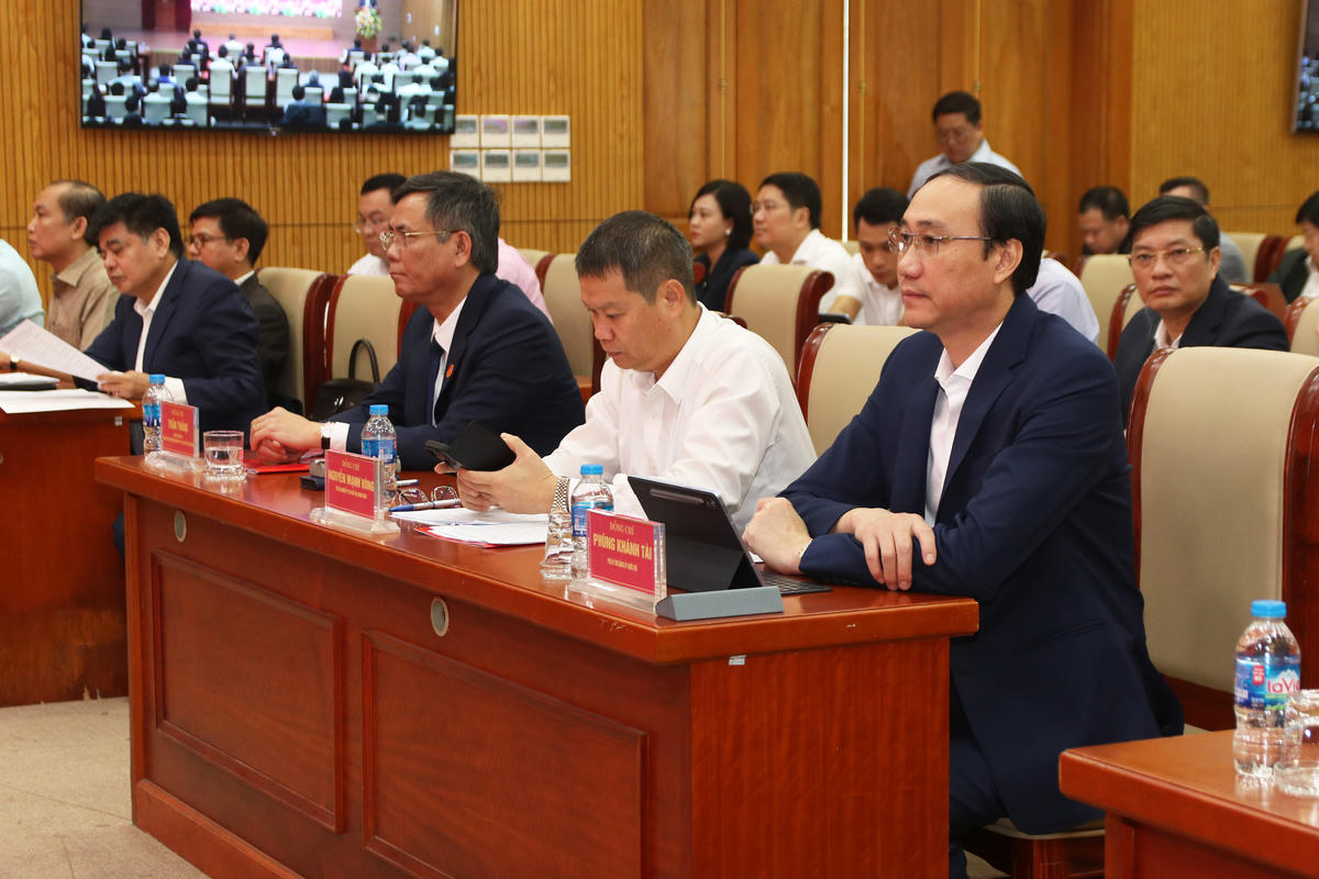 Các đại biểu tham dự buổi lễ. Ảnh: Tiến Đạt.