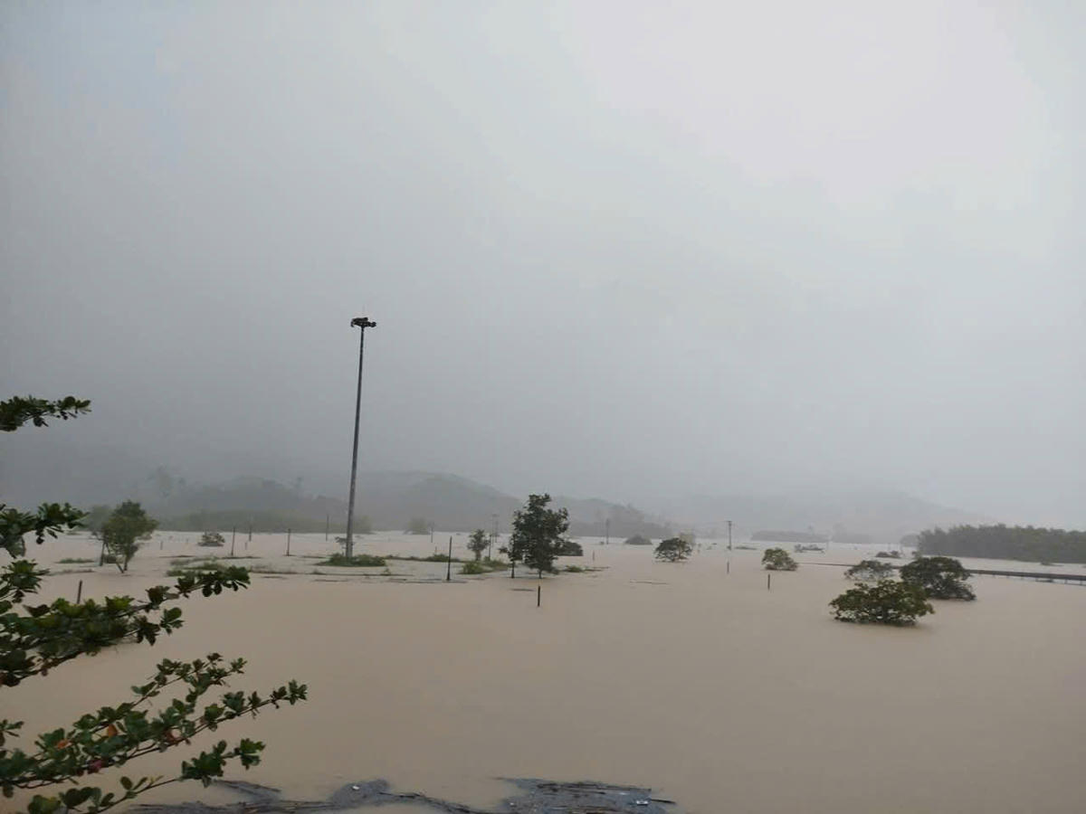 Nước lũ dâng cao tại khu vực xã Nông Sơn. Ảnh: Quang Hùng.