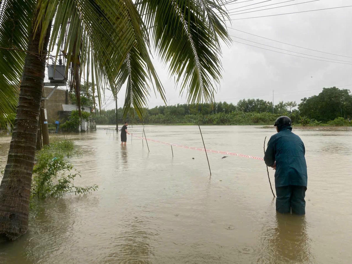  Khu vực xã Bà Nà nước dâng cao. Ảnh: Nguyễn Đức Cường