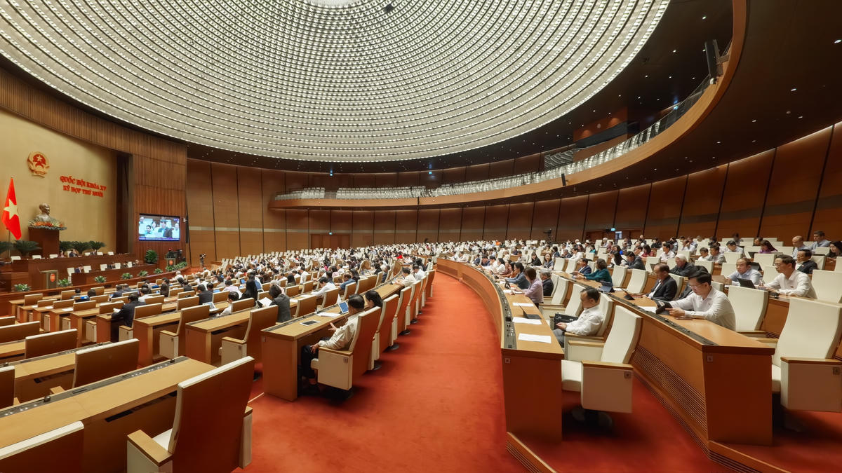 Quốc hội tiếp tục thảo luận về kết quả và kế hoạch phát triển kinh tế - xã hội