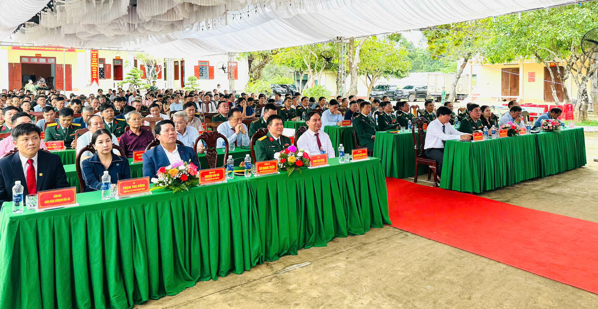 Các đại biểu về dự Lễ kỷ niệm. Ảnh: Thanh Nga.