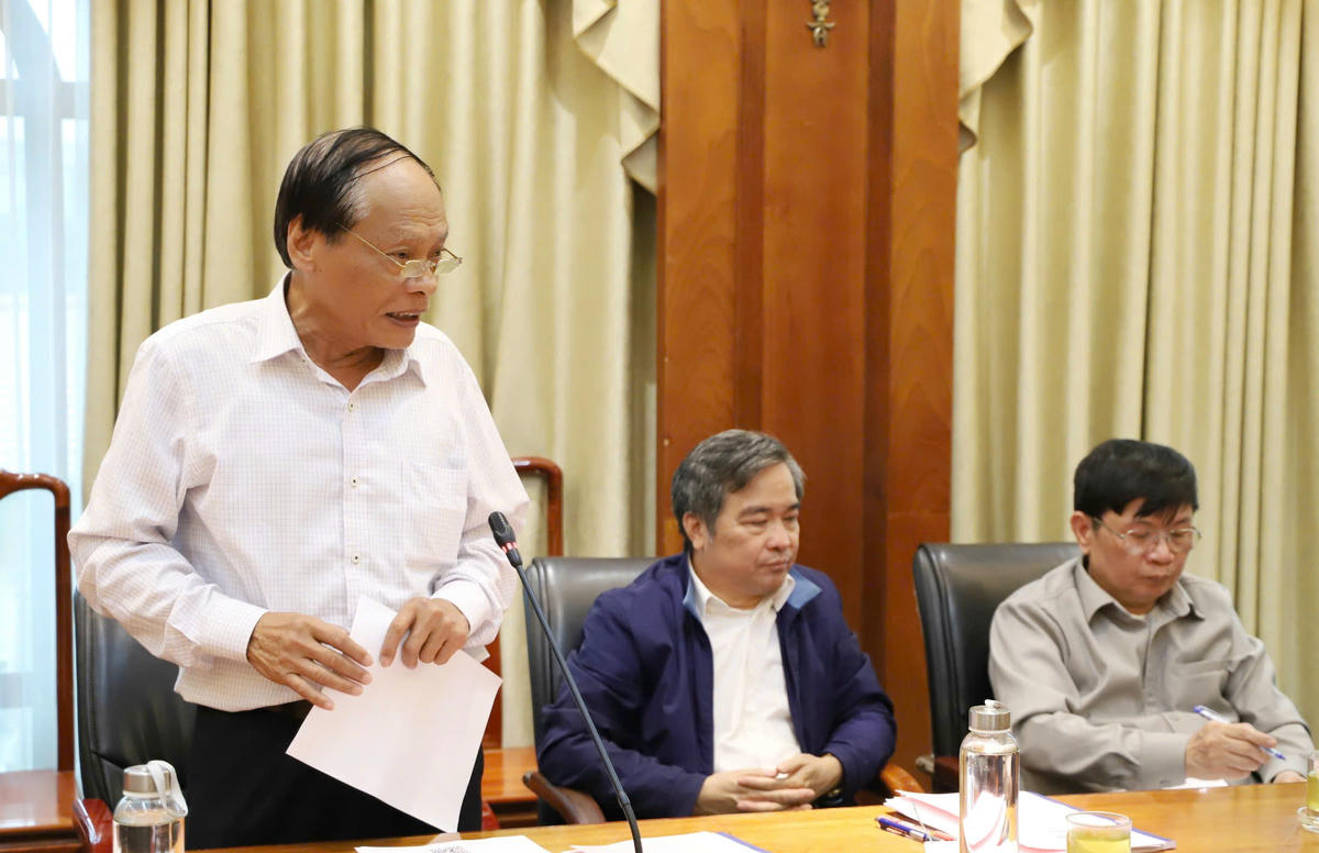 Đại biểu đóng góp ý kiến tại tọa đàm. Ảnh: N. P