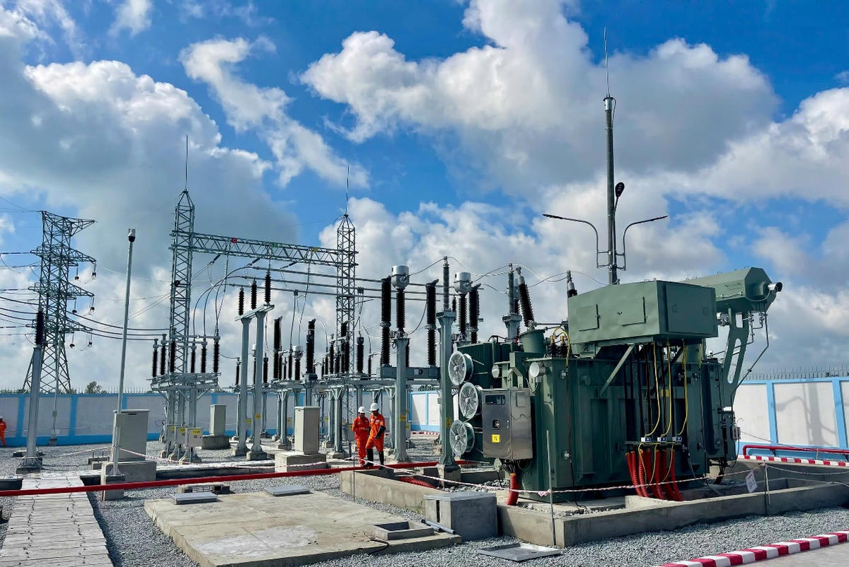 Trạm biến áp 110kV khu công nghiệp Hòa Bình và đường dây đấu nối (tỉnh An Giang) – một trong 2 công trình của EVNSPC chào mừng 80 năm Cách mạng tháng Tám thành công và Quốc khánh 2/9.