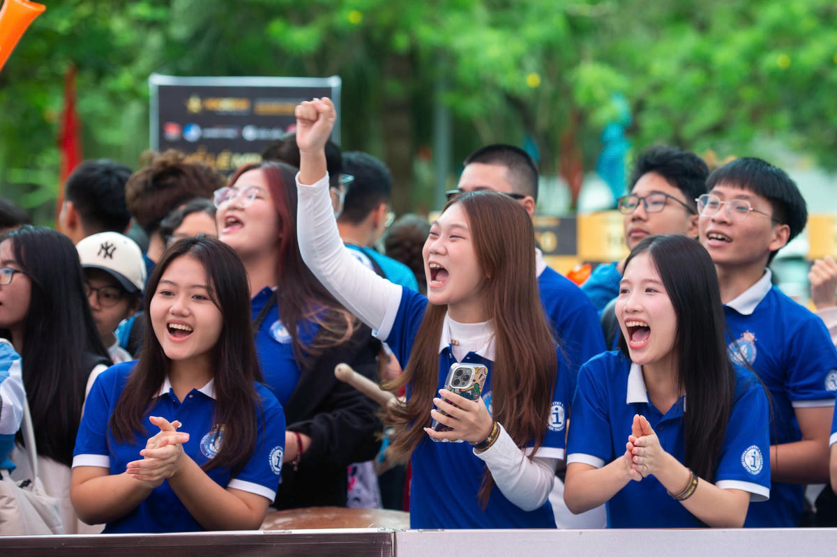 Các vòng thi nhận được sự cổ vũ nhiệt tình từ các bạn sinh viên. Ảnh: BTC