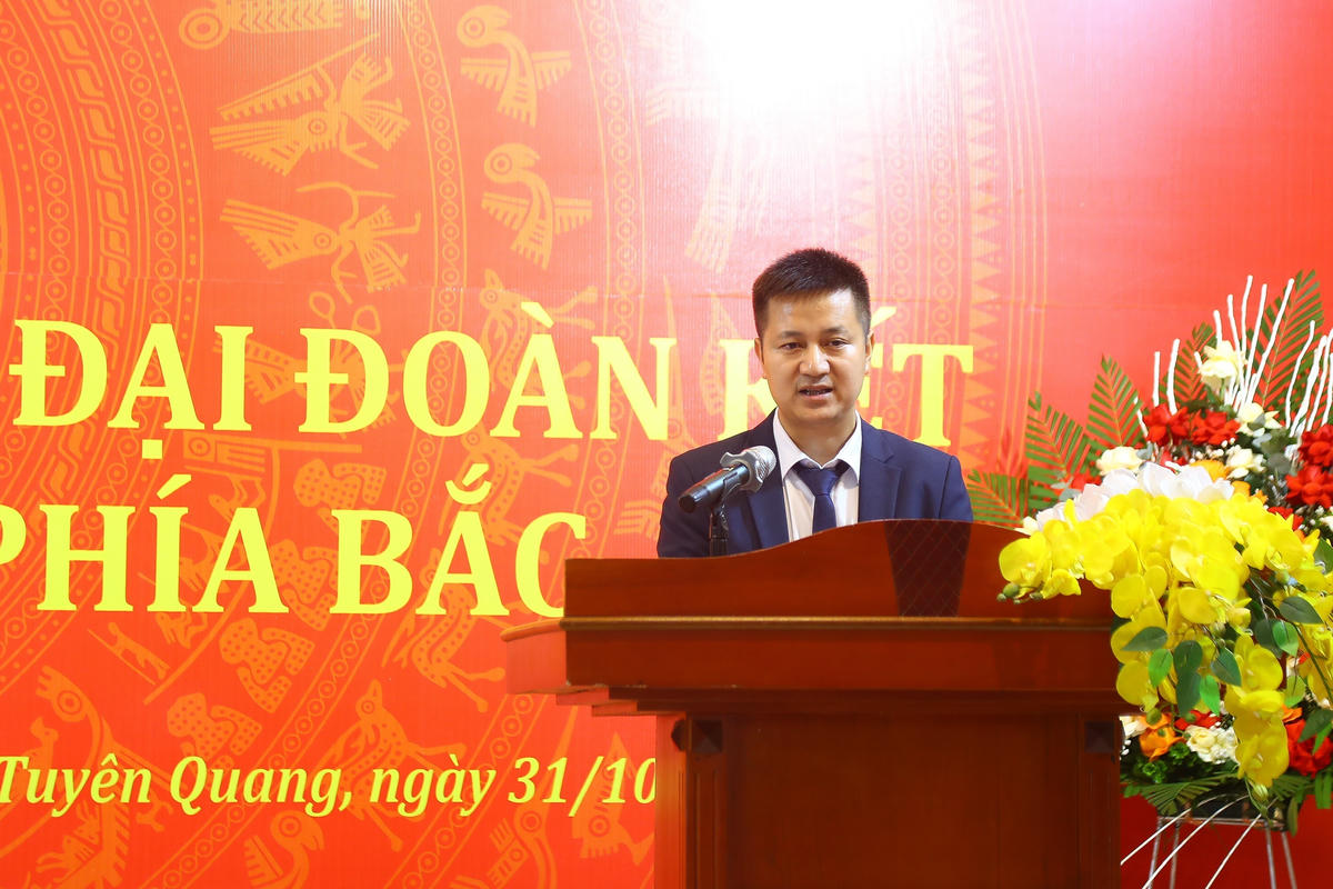 Ông Hoàng Văn Đức, phụ trách Văn phòng khu vực miền núi phía Bắc phát biểu tại buổi lễ. Ảnh: Lê Khánh.