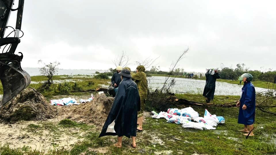 Sự cố vỡ đê bao moong mỏ sắt Thạch Khê là lơi cảnh tỉnh về an toàn hồ đập trong mùa mưa lũ. Ảnh: TK.