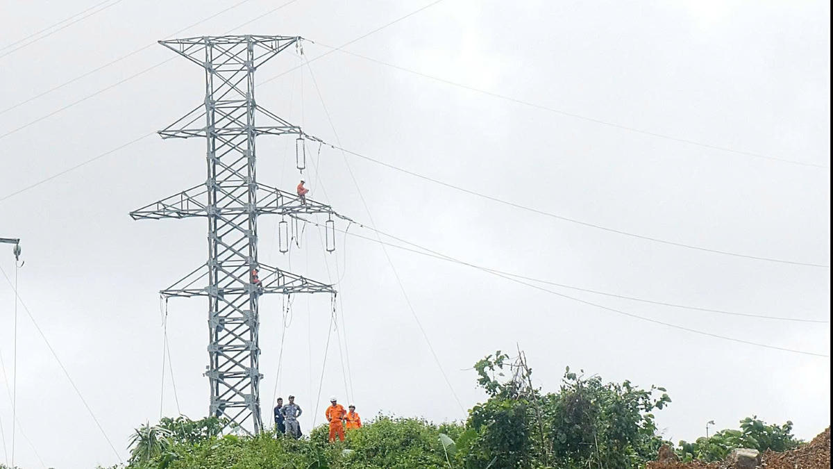 Đà Nẵng: Khắc phục xong sự cố đổ cột điện 110kV do sạt lở