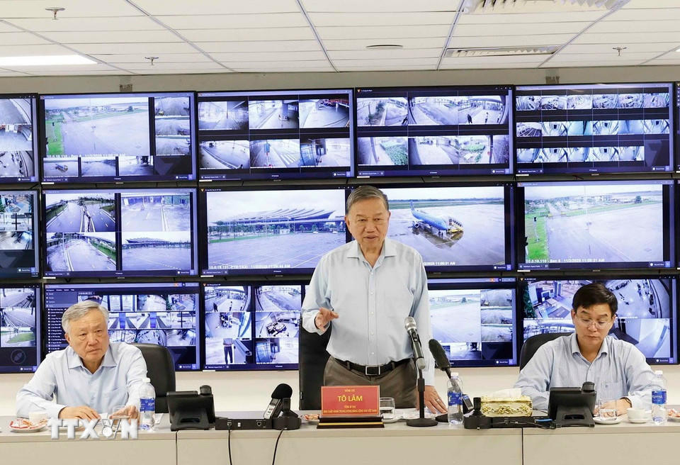 Tổng Bí thư Tô Lâm phát biểu tại cuộc làm việc với lãnh đạo Thành phố Huế (Ảnh: Thống Nhất/TTXVN)