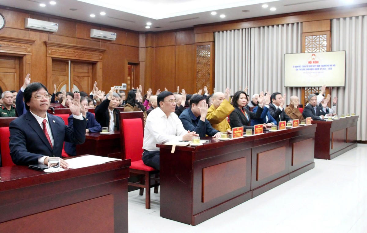 Hội nghị hiệp thương cử đồng chí Bùi Huyền Mai giữ chức Chủ tịch Ủy ban MTTQ Việt Nam thành phố Hà Nội khóa XVIII, nhiệm kỳ 2024 - 2029.. 